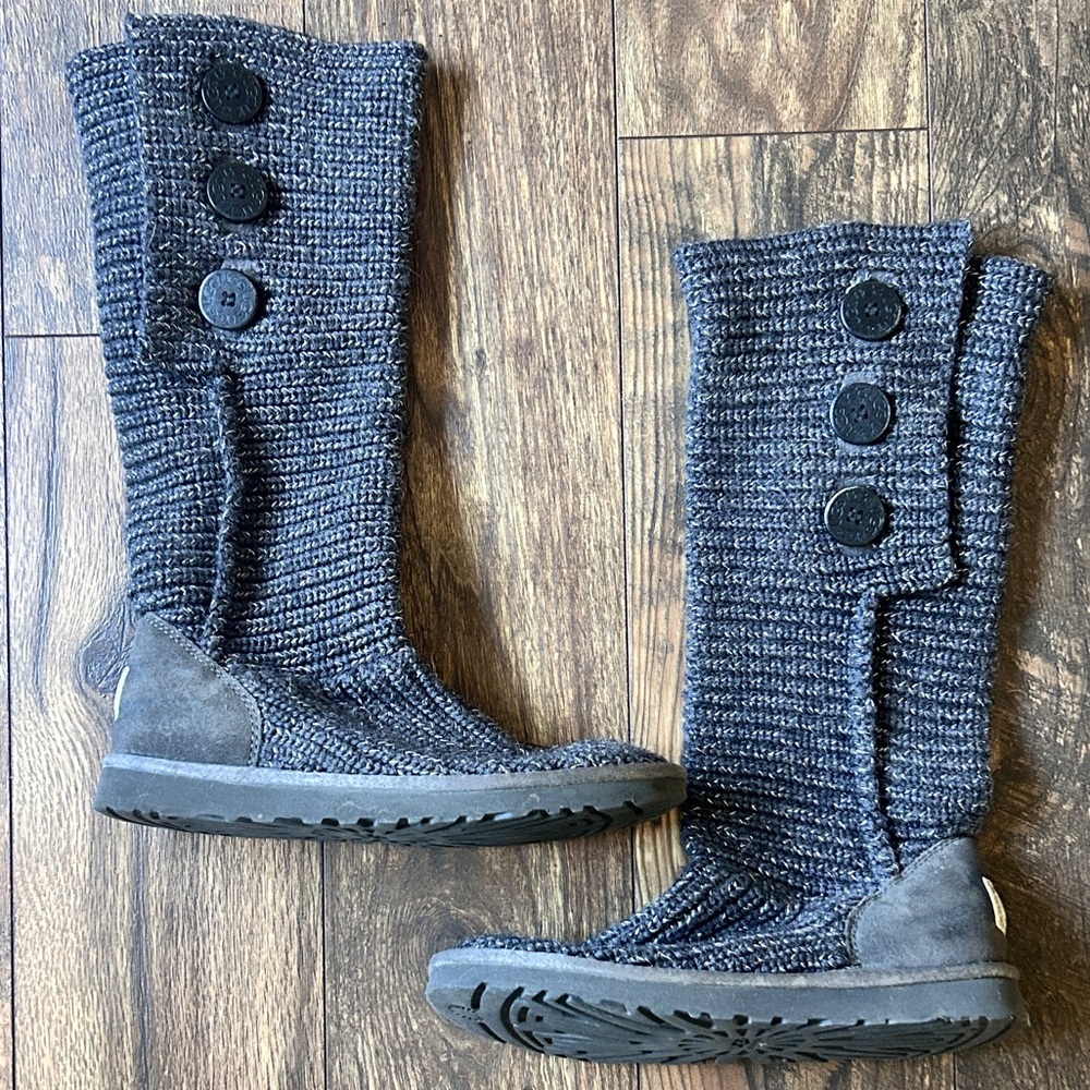 UGG Cardy Classic Knit tall sweater boot, grey/silver size 9